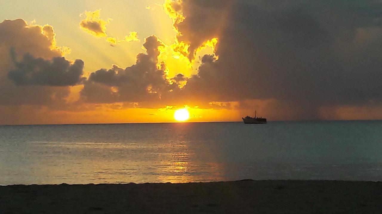 Pic-Nic Beach Corn Island Ξενοδοχείο Εξωτερικό φωτογραφία